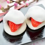 「珀屋」にて販売する「いちご大福（こしあん・いちごみるく・カスタード）」各種税込み390円