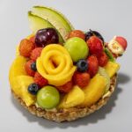 エキュート秋葉原「フルーツピークス」およびエキュート大宮・日暮里「フルーツピークス アルティザン」の当日購入可能「聖なるかがやき」税込み4,644円