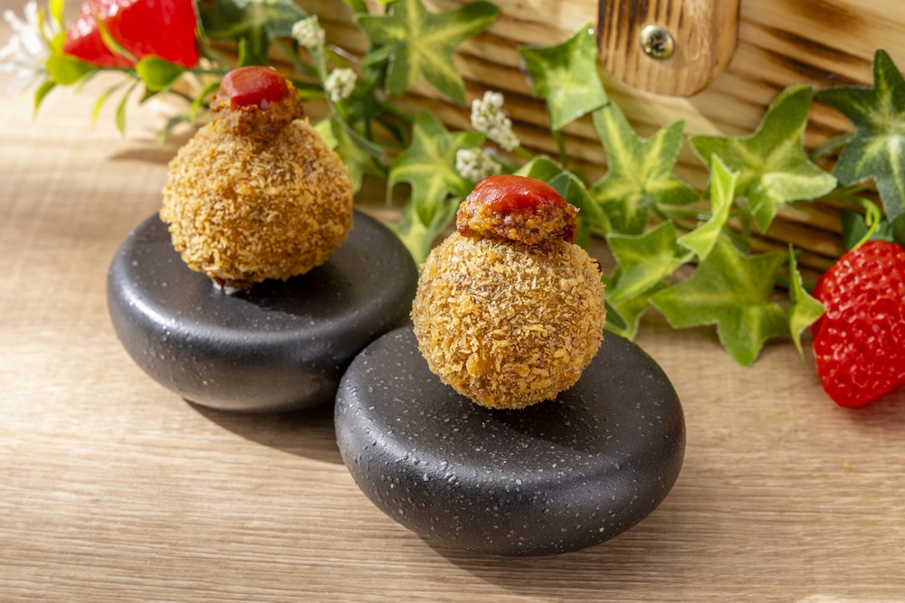 「ミートアフタヌーンティーwithストロベリースイーツビュッフェ」イメージ