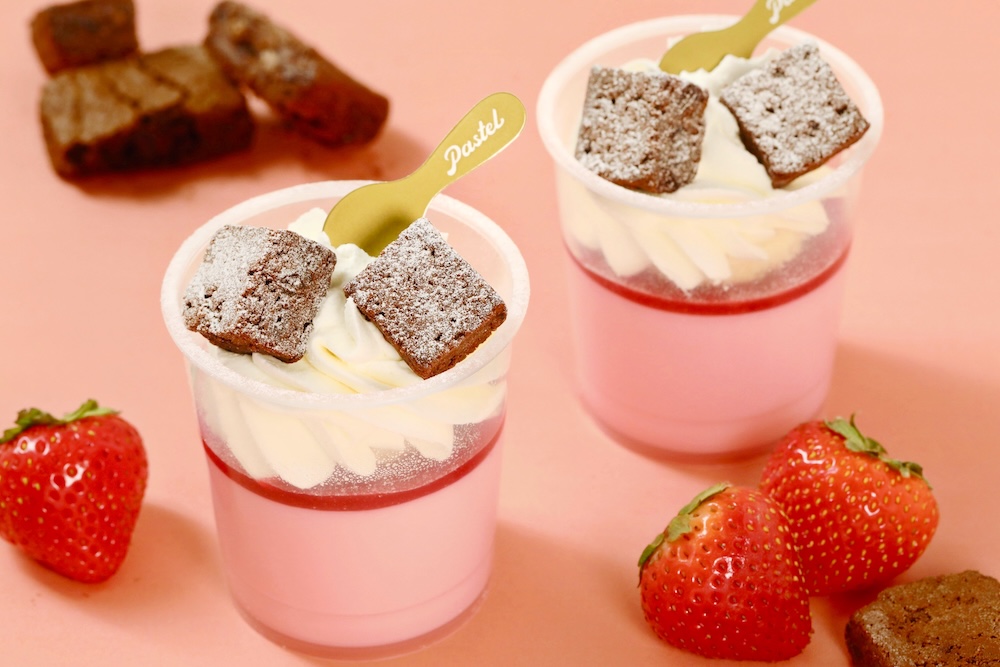 「いちごとブラウニーのプリンパフェ」税込み590円