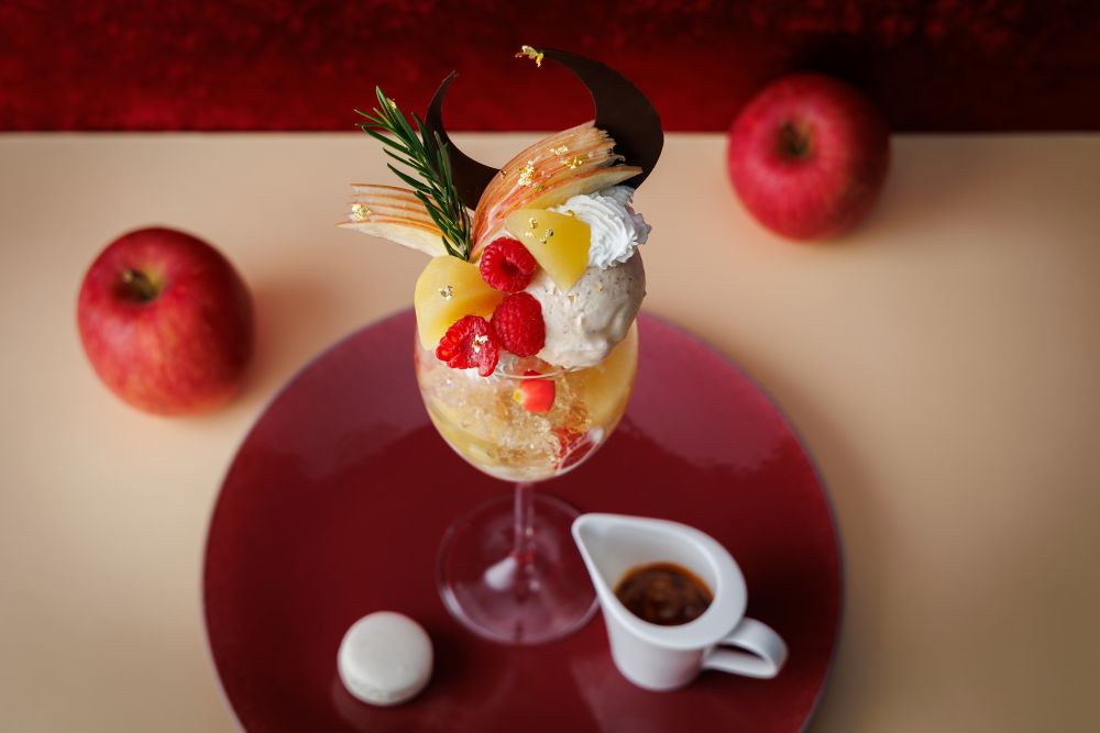 「りんごが主役の冬パフェ」イメージ