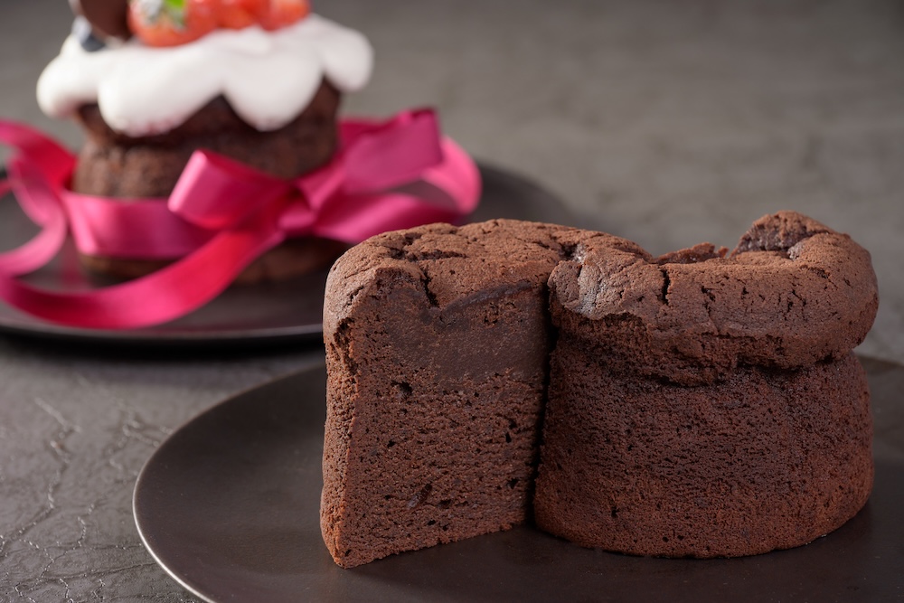 「～芳醇なカカオが紡ぐ、恋する贈り物～　ガトー･クラシック･オ･ショコラ」イメージ