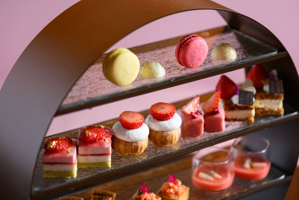 「あまおうアフタヌーンティー」平日・税込み7,000円、土日祝日・税込み7,500円（いずれもサービス料含む）