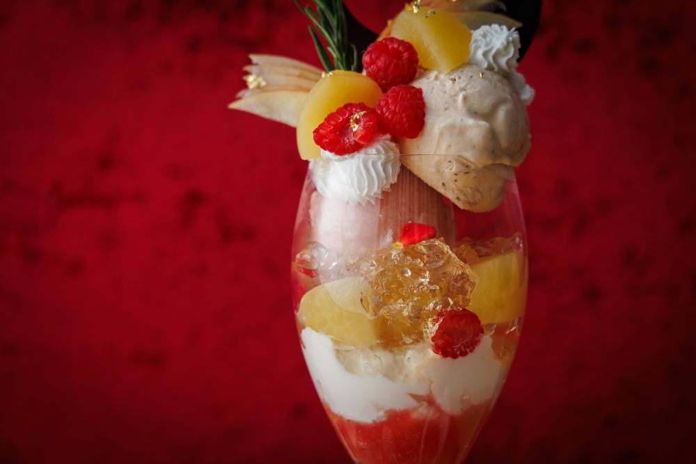 「りんごが主役の冬パフェ」イメージ