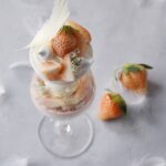 「白いちごのホワイトパフェ」イメージ