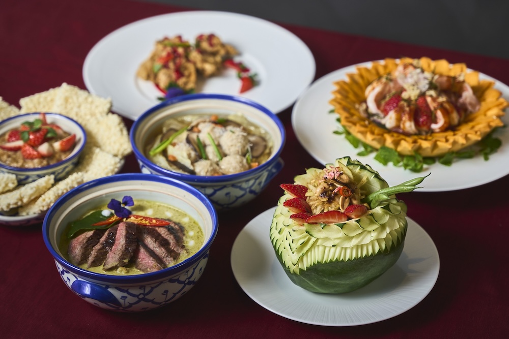 「ランチビュッフェ」税込み6,500円（サービス料含む）