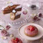 左上から「紅茶&ストロベリーブレッド」500円、「紅茶のドーナツ」500円