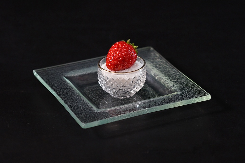 「埼玉県産いちご『あまりん』アフタヌーンティー2026 1st ルージュ・ド・あまりん」イメージ