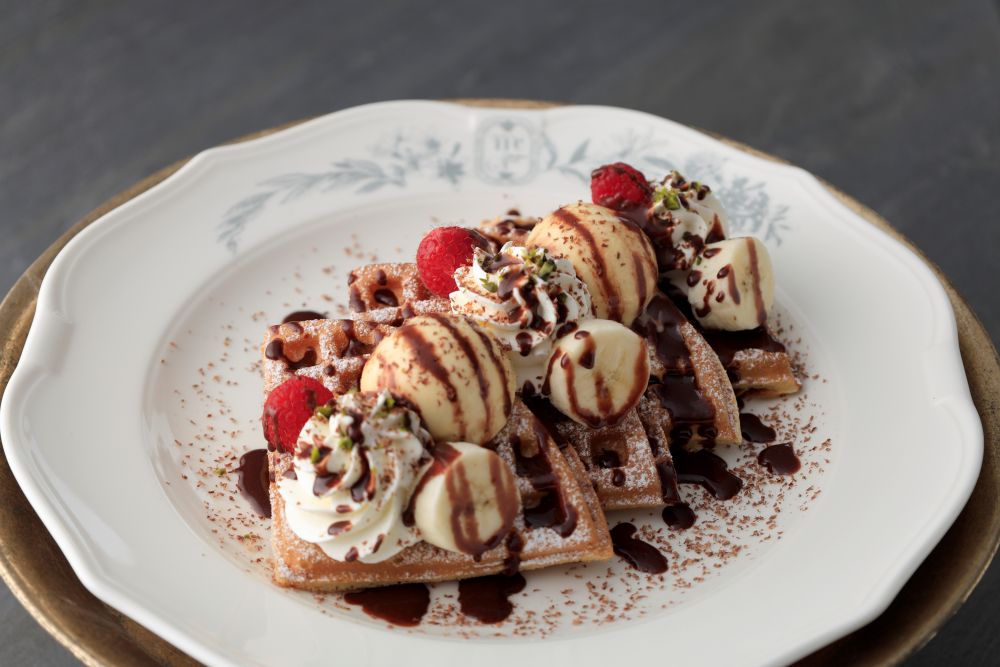 「ロイヤル・ショコラワッフル ～自家製ガナッシュソース～」単品・税込み1,380円