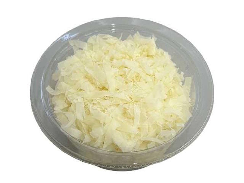 「チーズ好きのための白いポテトサラダ」税込み300円（沖縄県除く）