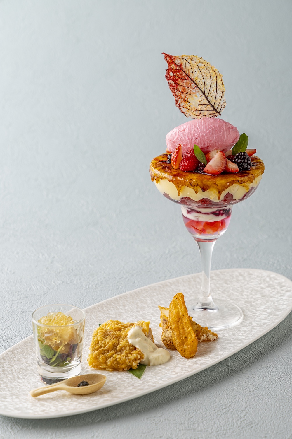 「いちごパフェ&セイボリー」イメージ