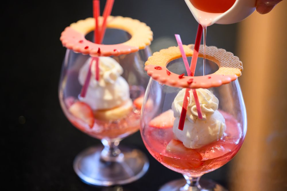 「あまおうアフタヌーンティー」平日・税込み7,000円、土日祝日・税込み7,500円（いずれもサービス料含む）