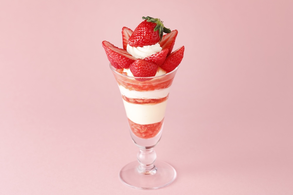 「京都府産苺“女峰”のパフェ」イメージ