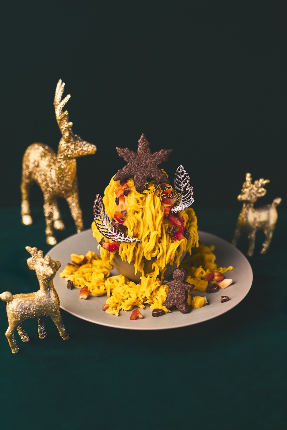 「こぼれ蜜芋モンブランツリー ～For Chocolate Lovers～」税込み2,480円（中目黒）