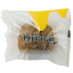 テイクアウト用「toroa『とろ生チョコカスタードシュークリーム』」税込み460円