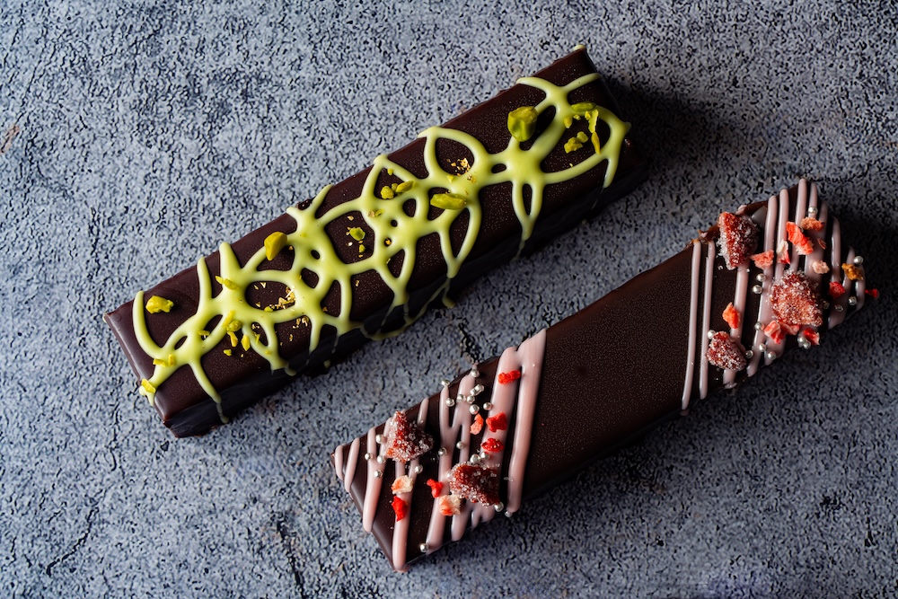 新作「スティックショコラ各・税込み2,160円（フレーズ、ピスターシュ）