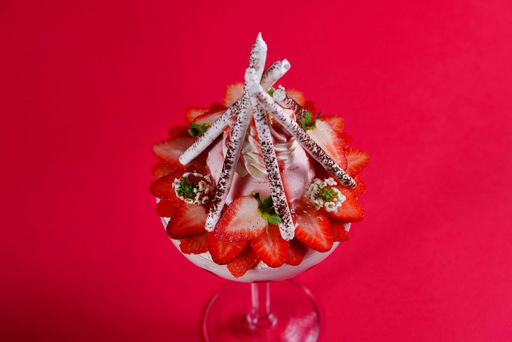 「シーズナルパフェ ～Punky Berry～」税込み3,000円（サービス料含む）