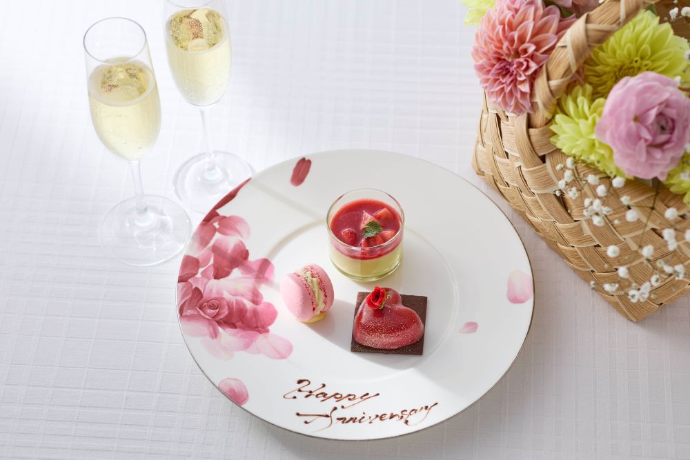 「乾杯スパークリングワイン付きプラン」税込み6,900円（サービス料含む）