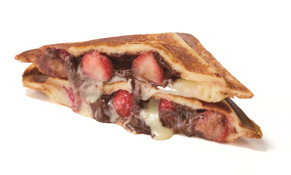 「ボナ」と「セントル ザ・ベーカリー」より展開する「フレイズ イヴォワール」1個・税込み1,944円