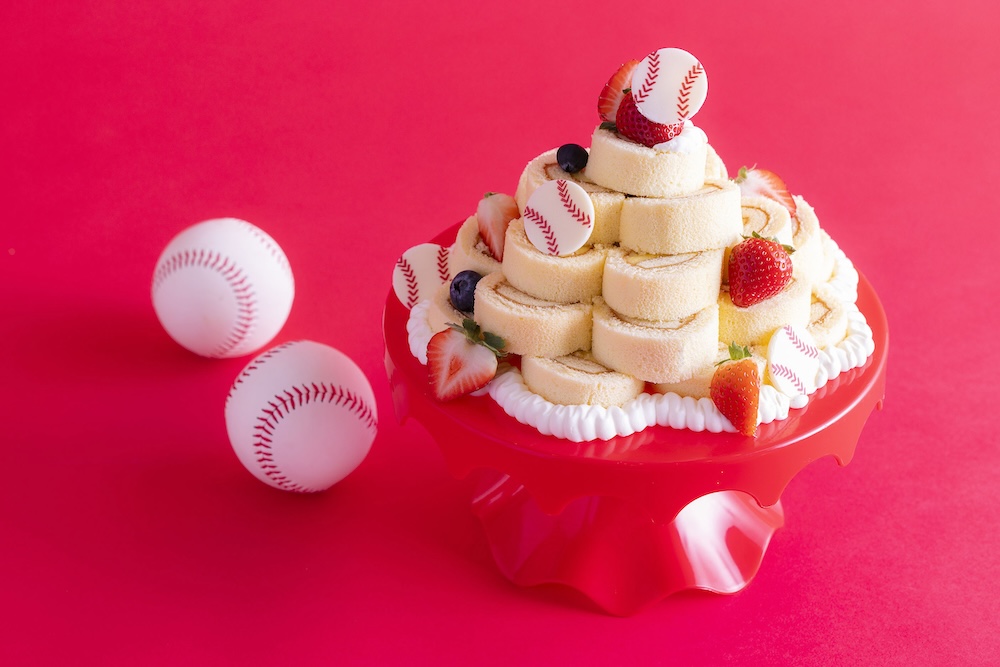 スイーツビュッフェ「ストロベリー・カープ・フェスタ ～カープ×苺　推しの集い～」イメージ