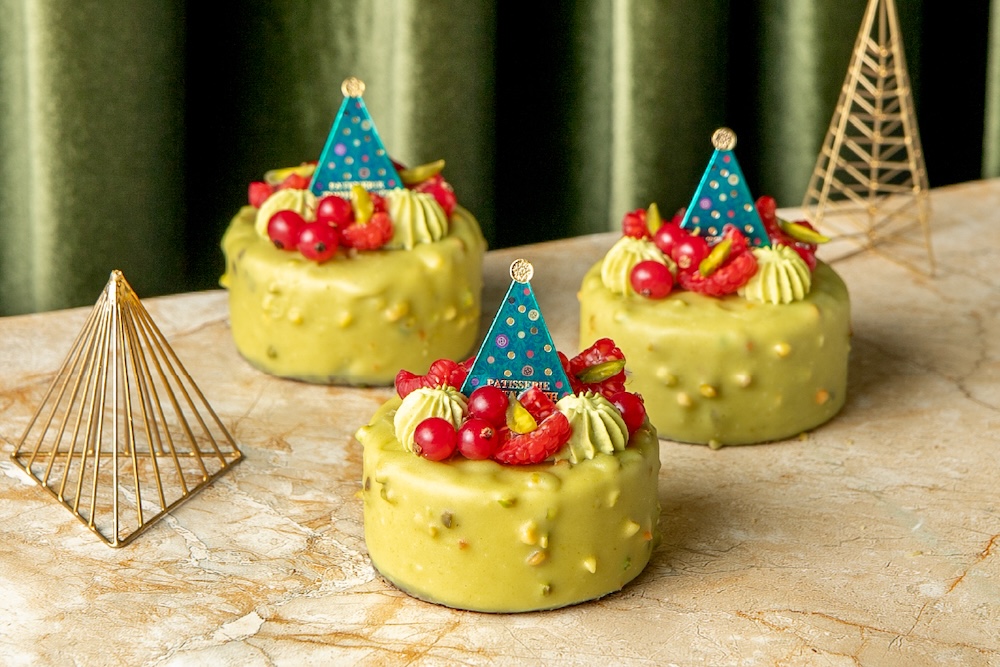 「ピスタチオ ノエル」イートイン・税込み998円、テイクアウト・税込み981円