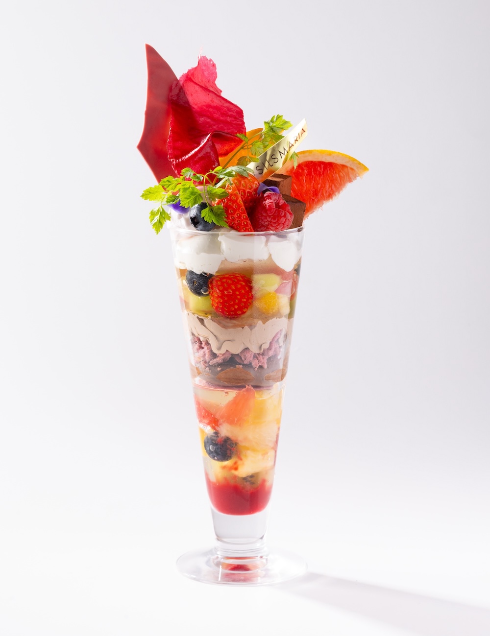 1月23日に提供される「シルスマリア」の近鉄本店限定「生チョコパフェ　マセドアンヌ」2,530円