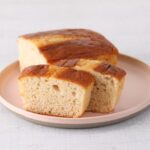 「埼玉粉問屋 つむぎや」にて販売する「絹のけーき 埼玉のあまりん」税込み1,080円