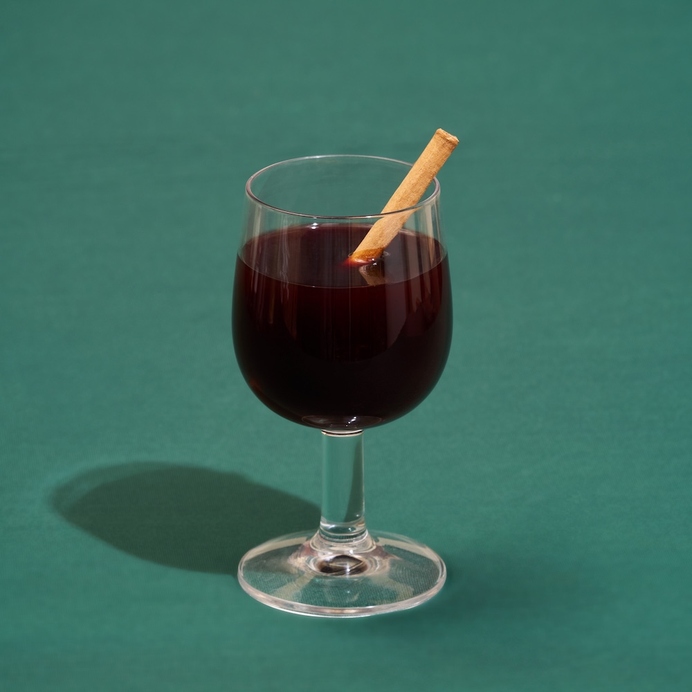 「ホットワイン」店内利用・税込み800円