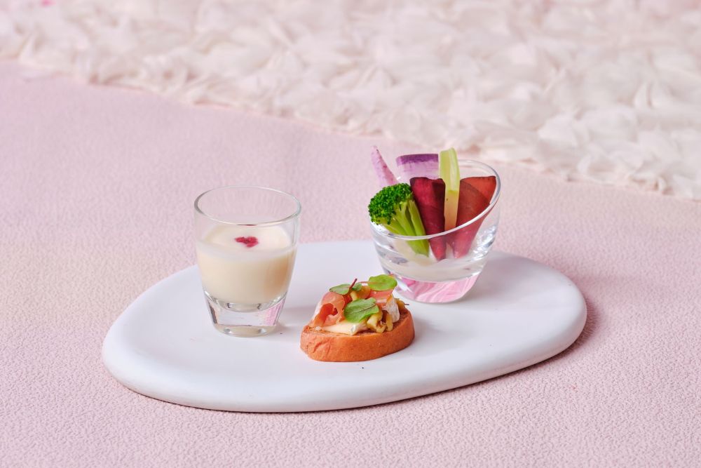 「ストロベリーギフトアフタヌーンティー」イメージ