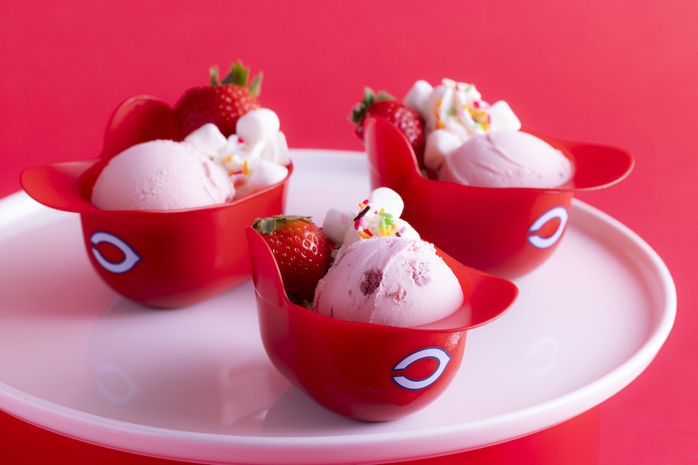 スイーツビュッフェ「ストロベリー・カープ・フェスタ ～カープ×苺　推しの集い～」イメージ