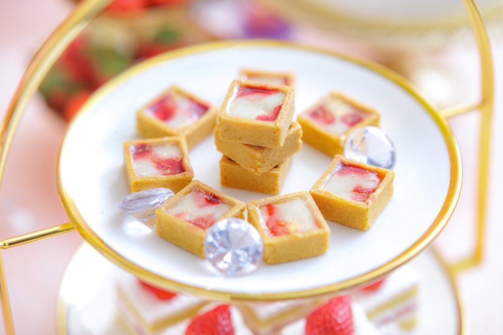 「スーパースイーツビュッフェ2026 ～ホテルでいちご狩り～」イメージ