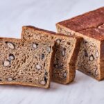 2026年1月6日〜2月28日に販売される「プレミアム パン・ド・ミ m」シリーズの新作「~加賀棒ほうじ茶~」税込み600円