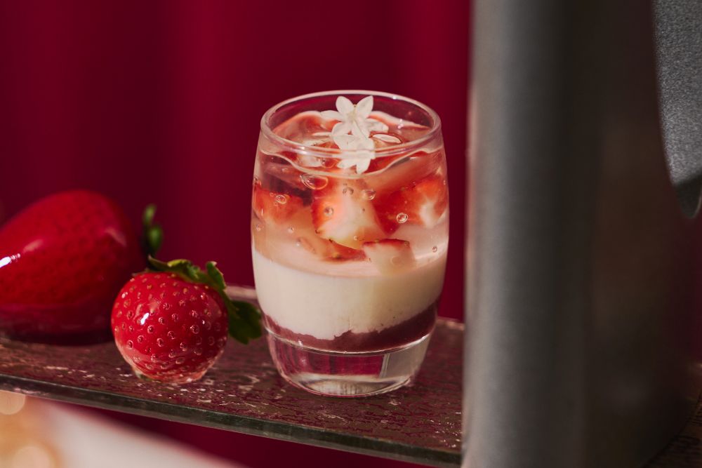 「ストロベリー・パルフェ・アフタヌーンティー」イメージ