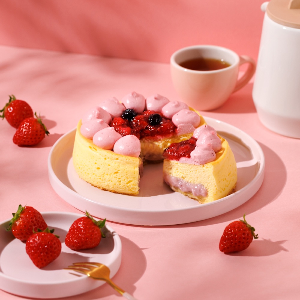 期間限定「いちごフォンダンフロマージュ」税込み2,160円（冷凍）