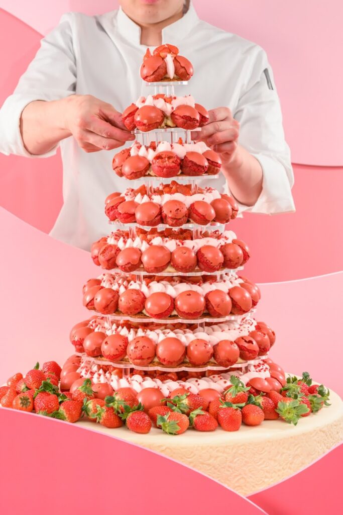 至福のいちごスイーツビュッフェ～アシェット・デセールの赤と白の魔法～」イメージ