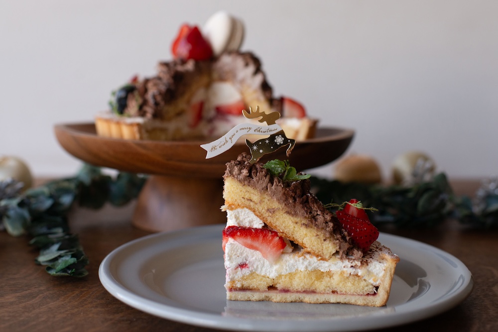 クリスマスケーキ「ショコラとクリームチーズのクリスマスモンブラン」イメージ