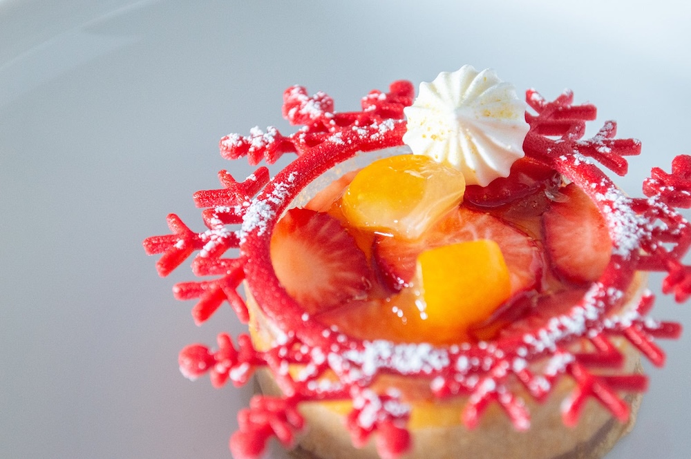 「苺と柚子のデザート」イメージ