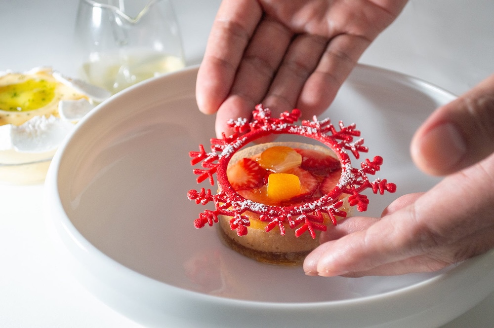 「苺と柚子のデザート」イメージ