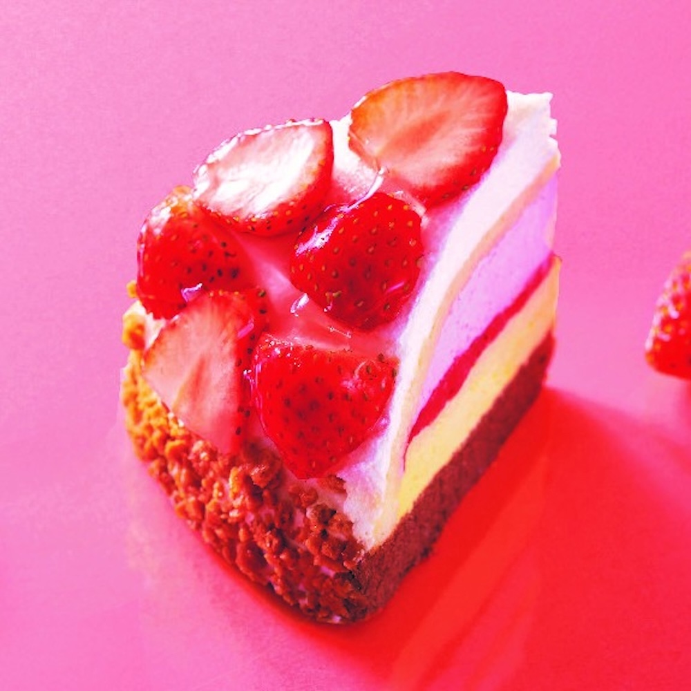 「苺のフルーツボンブケーキ」税込み464円