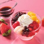 「苺のクリームあんみつ」税込み367円