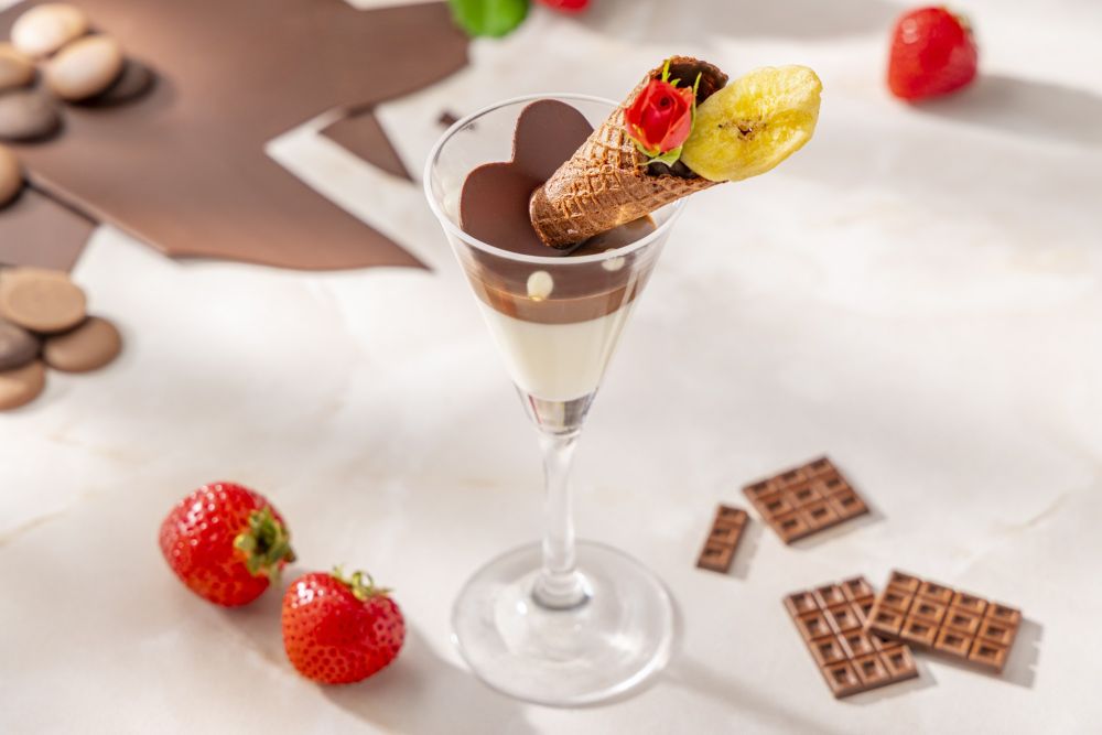 「ストロベリー×チョコレートアフタヌーンティー（Strawberry × Chocolate Afternoon Tea）」イメージ