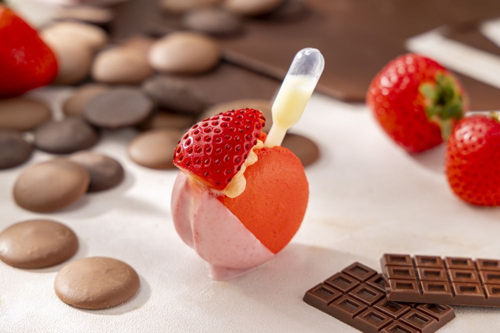 「ストロベリー×チョコレートアフタヌーンティー（Strawberry × Chocolate Afternoon Tea）」イメージ