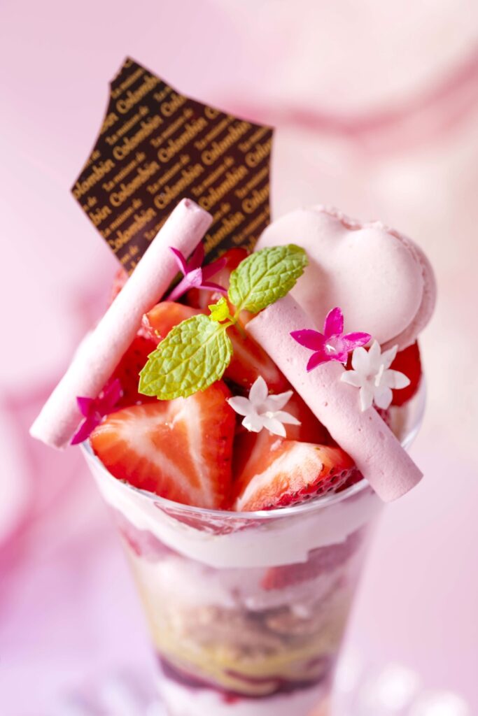 「春のいちごパフェ」イメージ