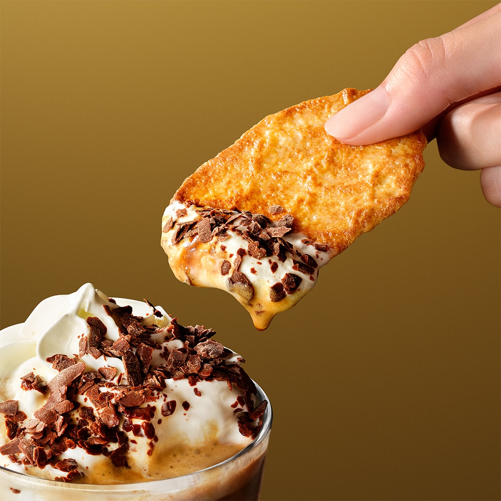 「カカオ エスプレッソ アフォガート フラペチーノ」イメージ