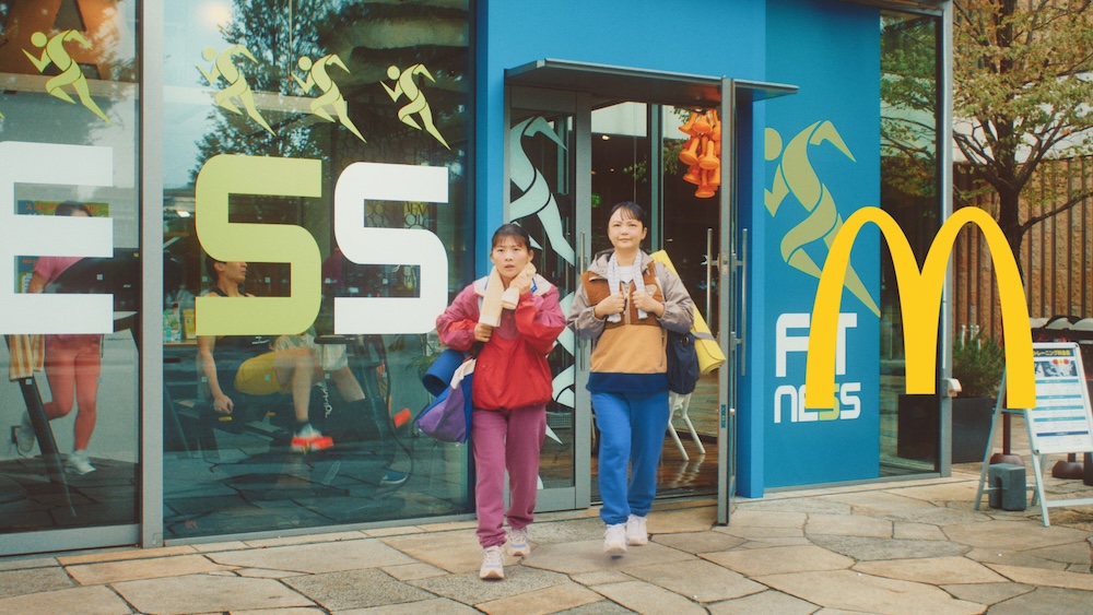 マクドナルドの新テレビCM「私のせいじゃない！」篇の場面ビジュアル