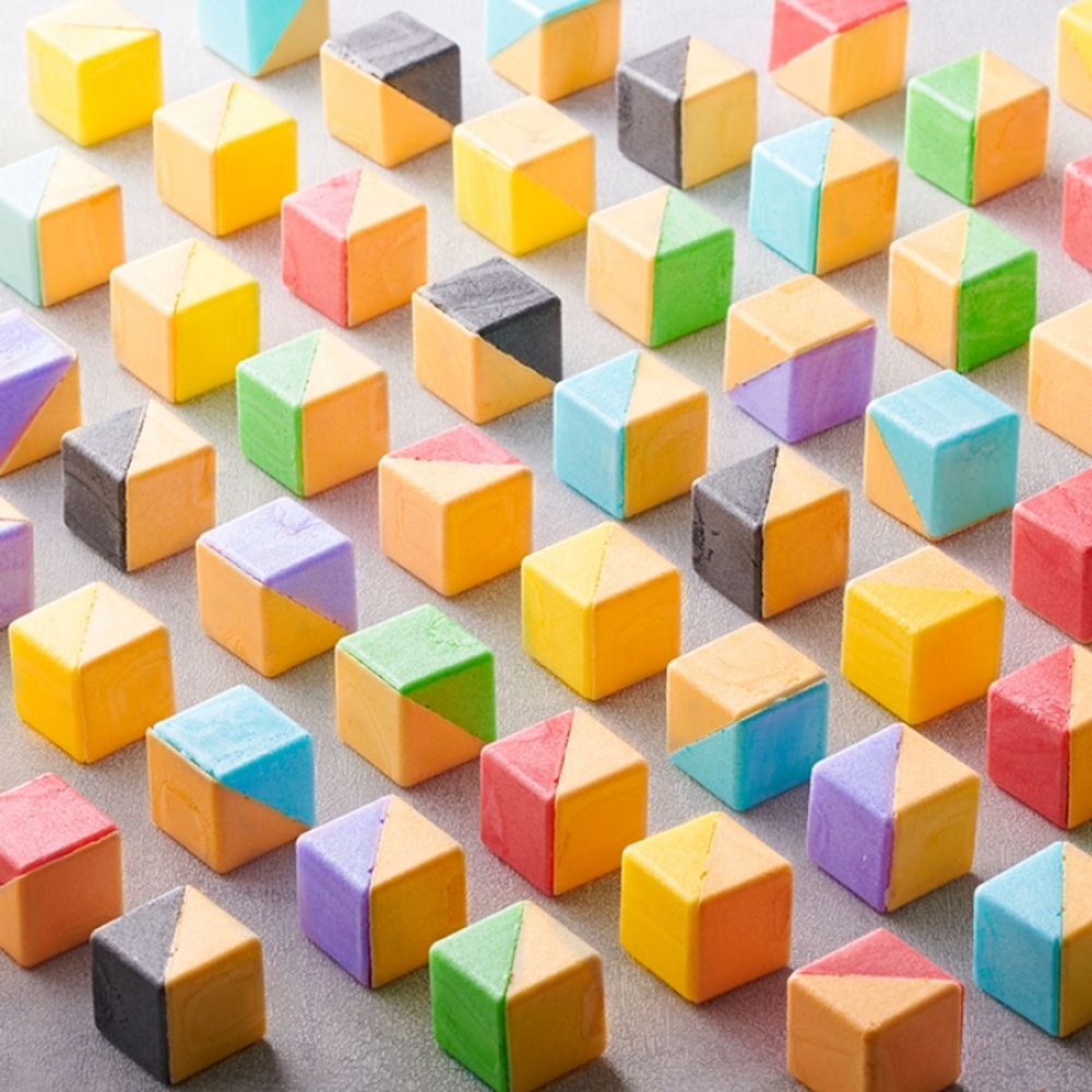 バレンタインにおすすめ!東京・自由が丘発!カラフルな色味が特徴の“和風ボンボンチョコ”「東京もなか」好評販売中!