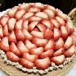 「特選 静岡県産”紅ほっぺ”とチョコレートクリームのタルト」イメージ