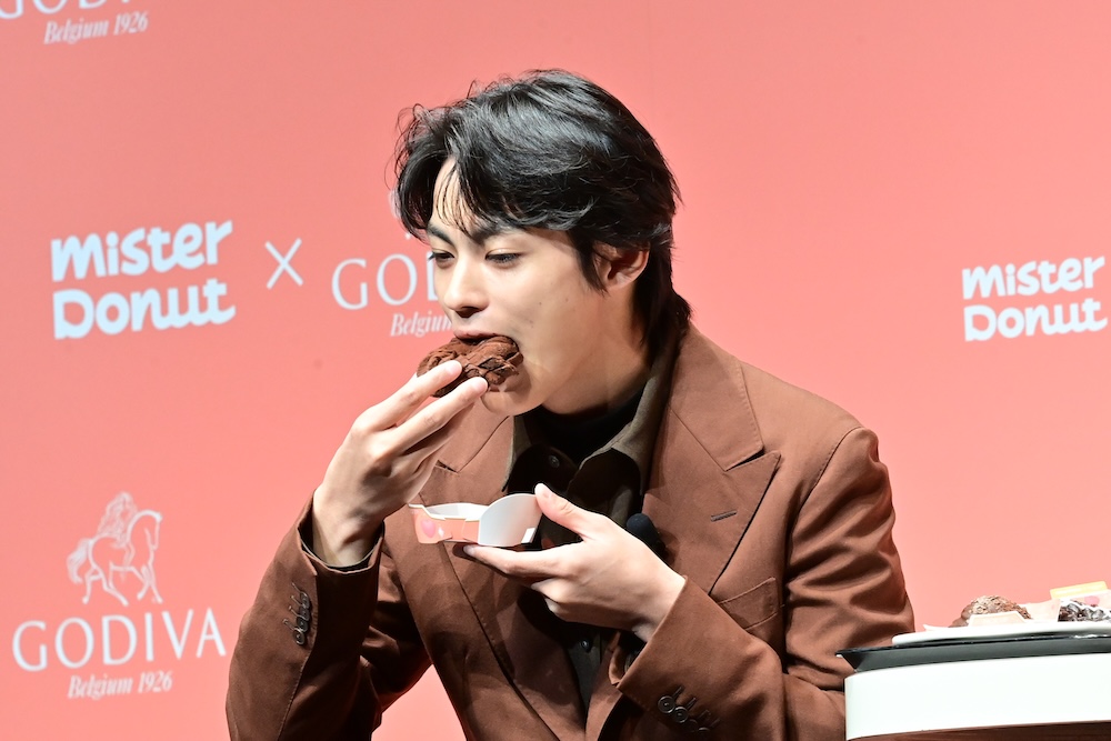 「Mister Donut×GODIVA」新商品発表会の様子