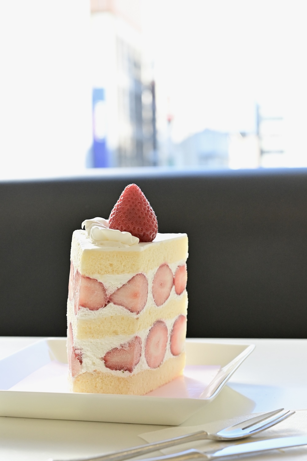 「苺のダブルショートケーキ」イメージ