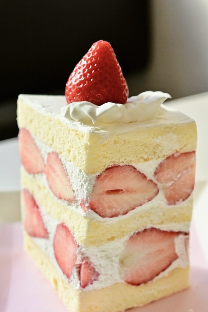 「苺のダブルショートケーキ」イメージ